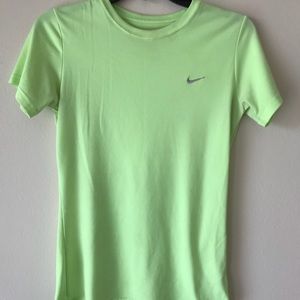 Nike top